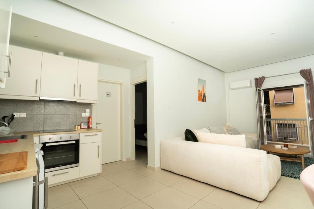 Homey Renovated 1 Bedroom Apartment In Kesariani Ateny Zewnętrze zdjęcie